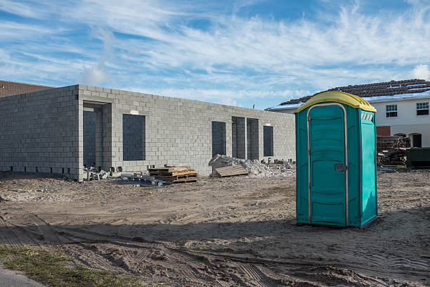 Best Portable restroom trailer rental  in Oak Leaf, TX